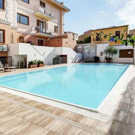 Appartamento Cristal Blu-1 By Interhome